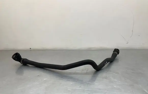 BMW 5 E60 E61 Engine coolant pipe/hose 7799751