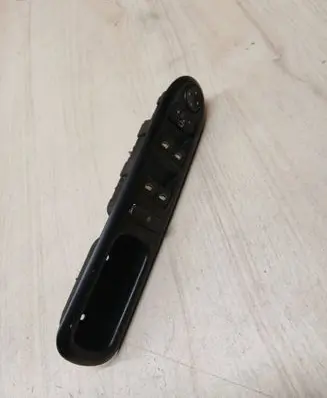 Electric window control switch