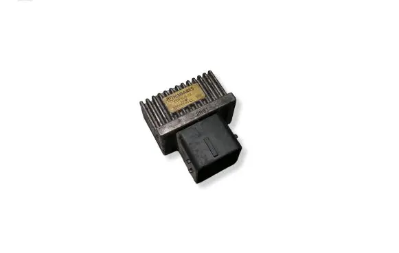 Dacia Sandero Glow plug pre-heat relay 8200859243