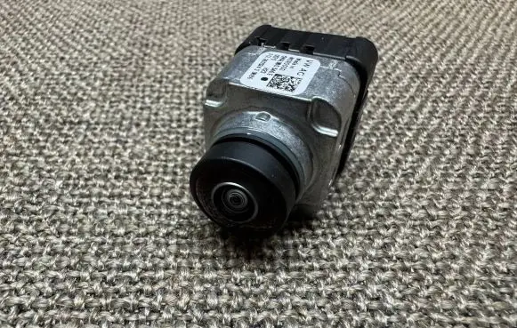 Volkswagen Tiguan Front bumper camera 5WA980546E 2805243 M9D9660