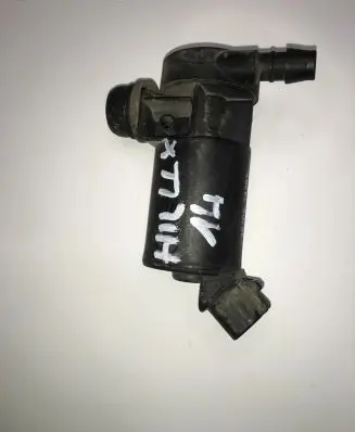 Toyota Hilux (AN10, AN20, AN30) Windscreen/windshield washer pump 3670578207 8554200950