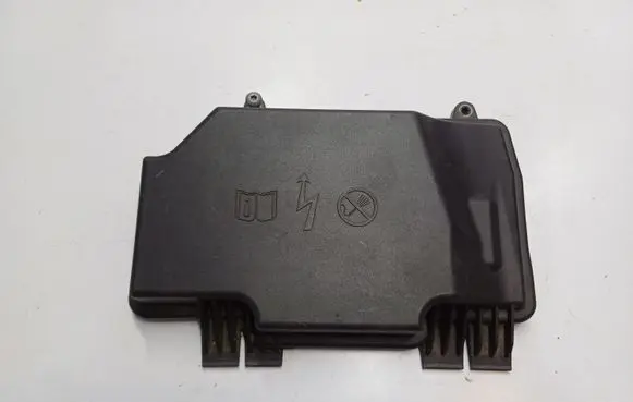 Mercedes-Benz GLC X253 C253 Fuse box cover A2055402428
