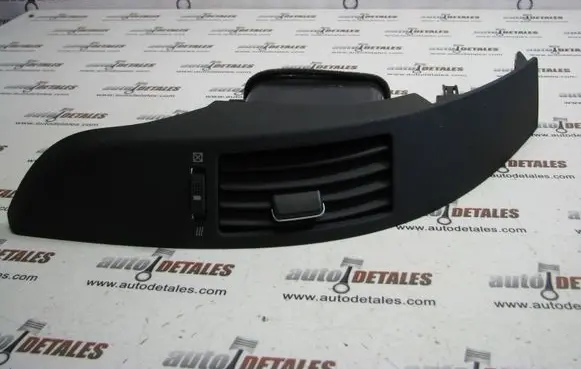 Toyota Corolla Verso AR10 Dash center air vent grill 5568064020