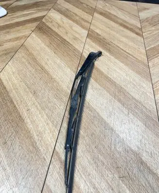 Mercedes-Benz E W211 Rear wiper blade 
