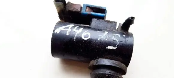 Honda FR-V Windscreen/windshield washer pump