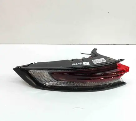 Porsche Cayenne (9Y0 9Y3) Rear/tail lights 9Y0945091R