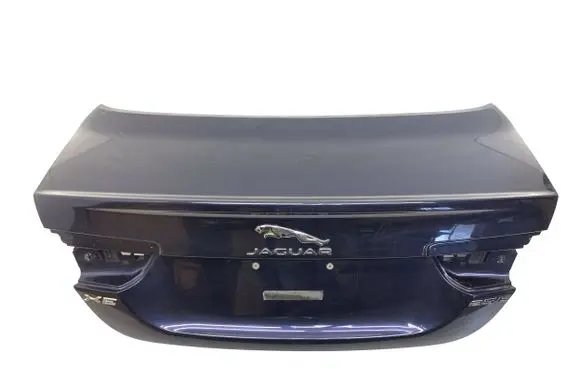 Jaguar XE Tailgate/trunk/boot lid T4N3190