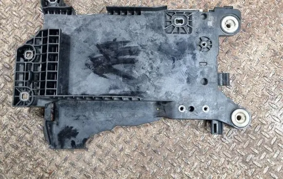 Mini One - Cooper F56 F55 Battery tray 9387574