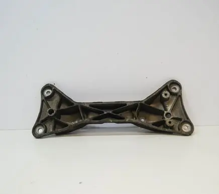 BMW 4 F32 F33 Gearbox mounting bracket 6796603