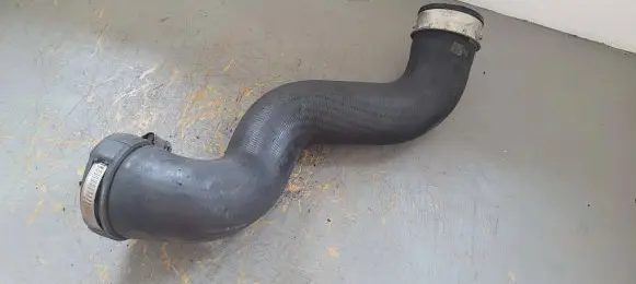 Audi A4 S4 B7 8E 8H Intercooler hose/pipe 8E0145737E