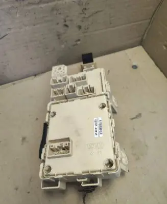 Toyota Avensis Verso Fuse box set 8922144030