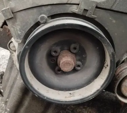Volkswagen Golf III Crankshaft pulley