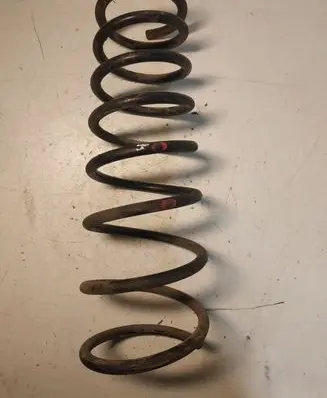 Toyota Avensis T220 Rear coil spring