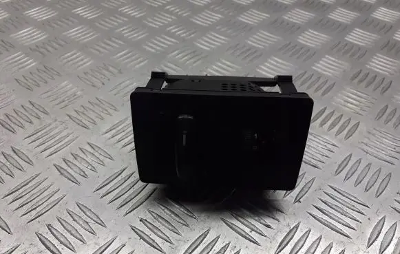 Ford Focus Light switch 7M5T-13A024-EA