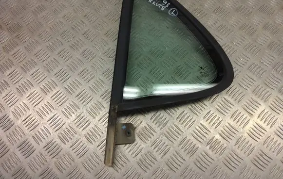 Saab 9-5 Rear vent window glass 