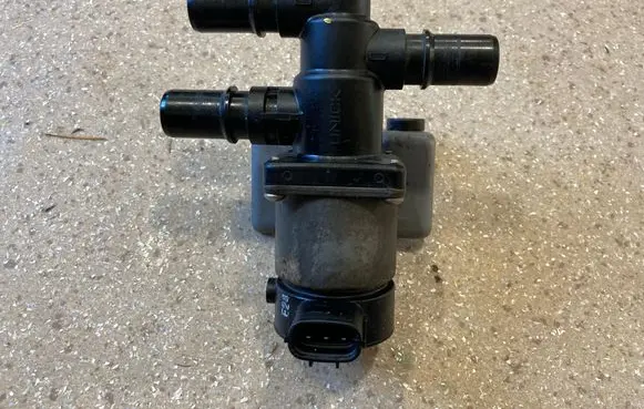 Hyundai Ioniq 5 Electric auxiliary coolant/water pump 375W3GI000