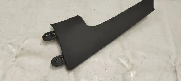 BMW 4 F36 Gran coupe (D)pillar trim (top) 7311221