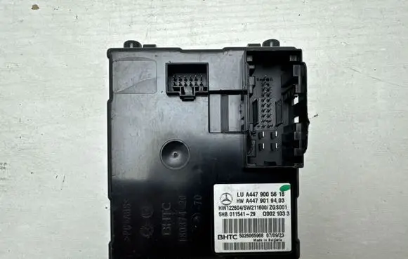 Mercedes-Benz Vito Viano W447 Climate control unit A4479005618 A4479019403 5HB011541