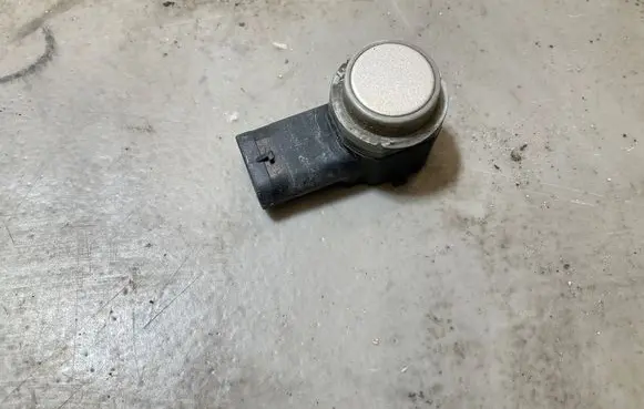 Audi Q3 8U Parking PDC sensor 4H0919275 1909111326 607116