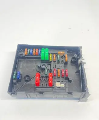 Volkswagen Golf V Fuse module 1K0937125C 017183073
