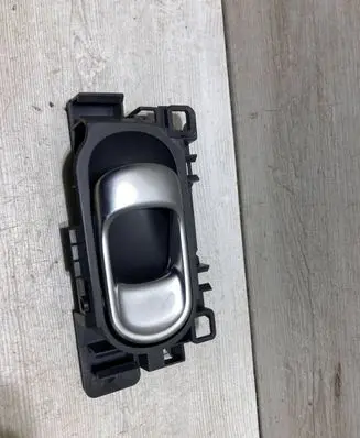 Citroen C3 Aircross Front door interior handle 39008123