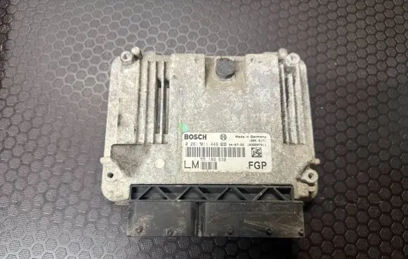 Opel Vectra C Engine control unit/module 0281011449 1039S07011 55189630