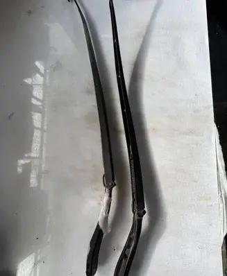 Citroen C8 Front wiper blade arm 323322