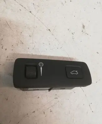 Volvo XC90 Tailgate opening switch P31376510 15W127 T15120482601