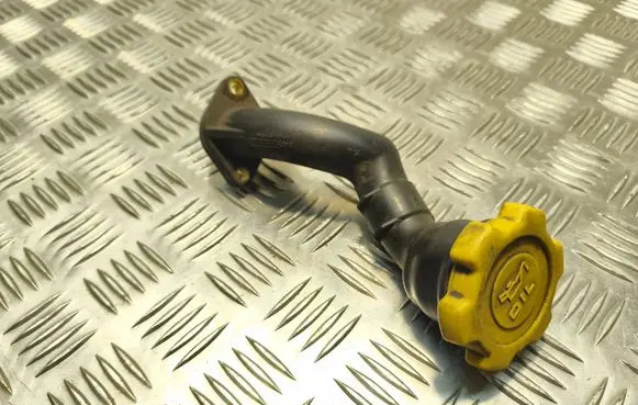 Subaru Legacy Oil fill pipe 