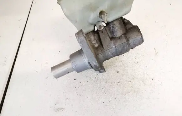 Citroen C4 Grand Picasso Master brake cylinder