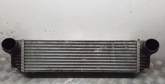 BMW 7 F01 F02 F03 F04 Intercooler radiator 7805629