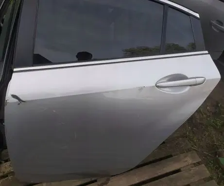Mazda 6 Rear door