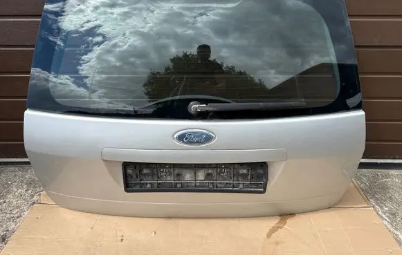 Ford Focus Tailgate/trunk/boot lid