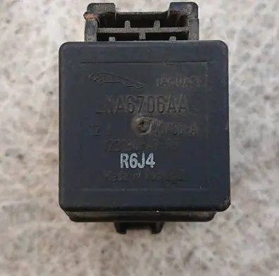 Jaguar XJ X300 Other relay LNA6706AA R6J4 V23138A1X5