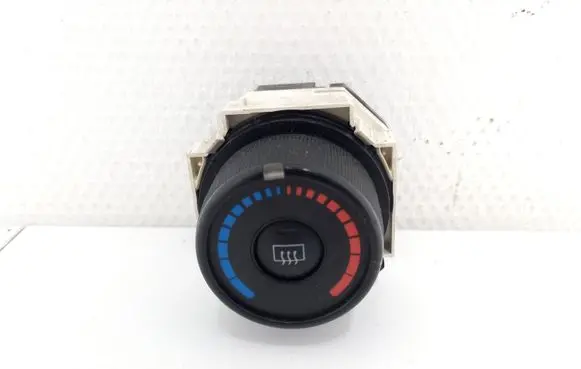 Toyota Yaris Climate control unit 758818 559030D130