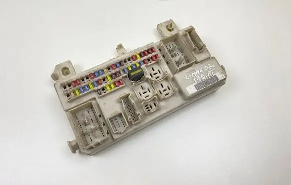 Ford Focus C-MAX Fuse module 4M5T14A073 239002