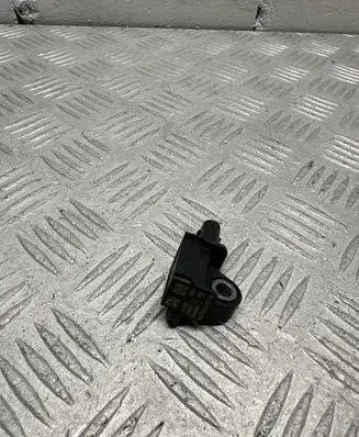 BMW X5 F15 Airbag deployment crash/impact sensor 9224177 150824 01430