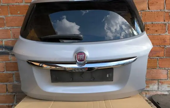 Fiat 500X Tailgate/trunk/boot lid 