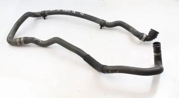 Engine coolant pipe/hose