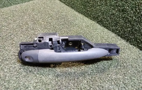 Renault Kangoo II Front door exterior handle 8200497521 242485
