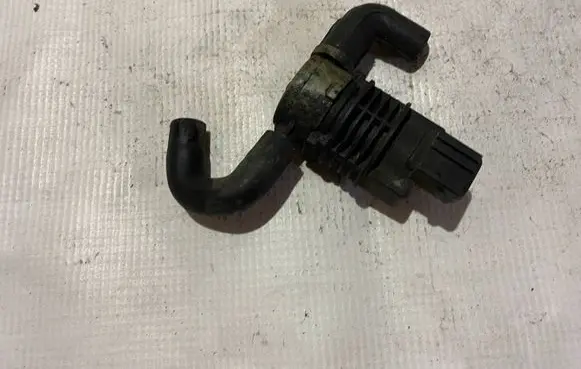 Mercedes-Benz CLK A208 C208 Turbo solenoid valve 0004701693 A0004701693