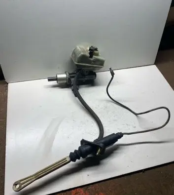 Volvo S70 V70 V70 XC Master brake cylinder 9140251