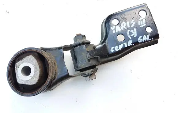 Toyota Yaris Engine mount bracket 123630M120 AVC5252