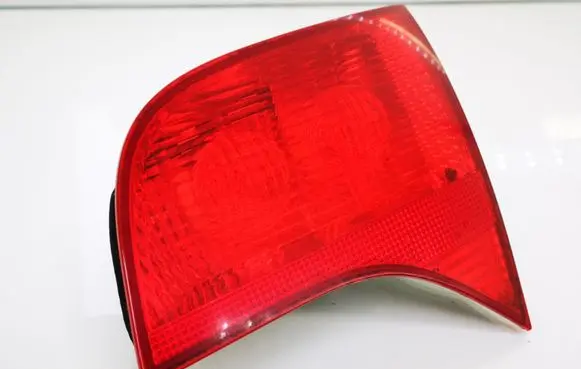 Audi A4 S4 B7 8E 8H Tailgate rear/tail lights 8E9945094 484502 484612R