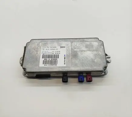 BMW X5 E70 Camera control unit module 9220695