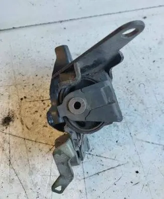 Toyota Corolla E120 E130 Engine mount bracket
