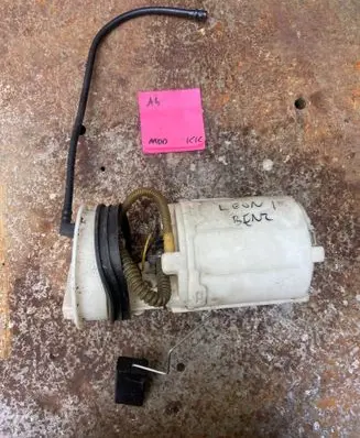 Seat Leon (1M) In-tank fuel pump 228233001003 1J0919051H