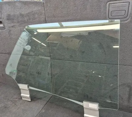 Audi Q8 Rear door window glass 4M8845026A 4M8845026C