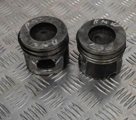 BMW 3 E90 E91 Piston 7803033