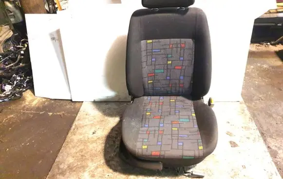 Volkswagen Golf III Front passenger seat 